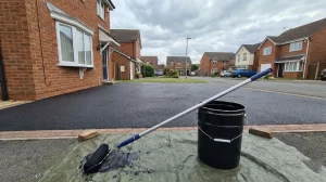Seal coating a UK driveway